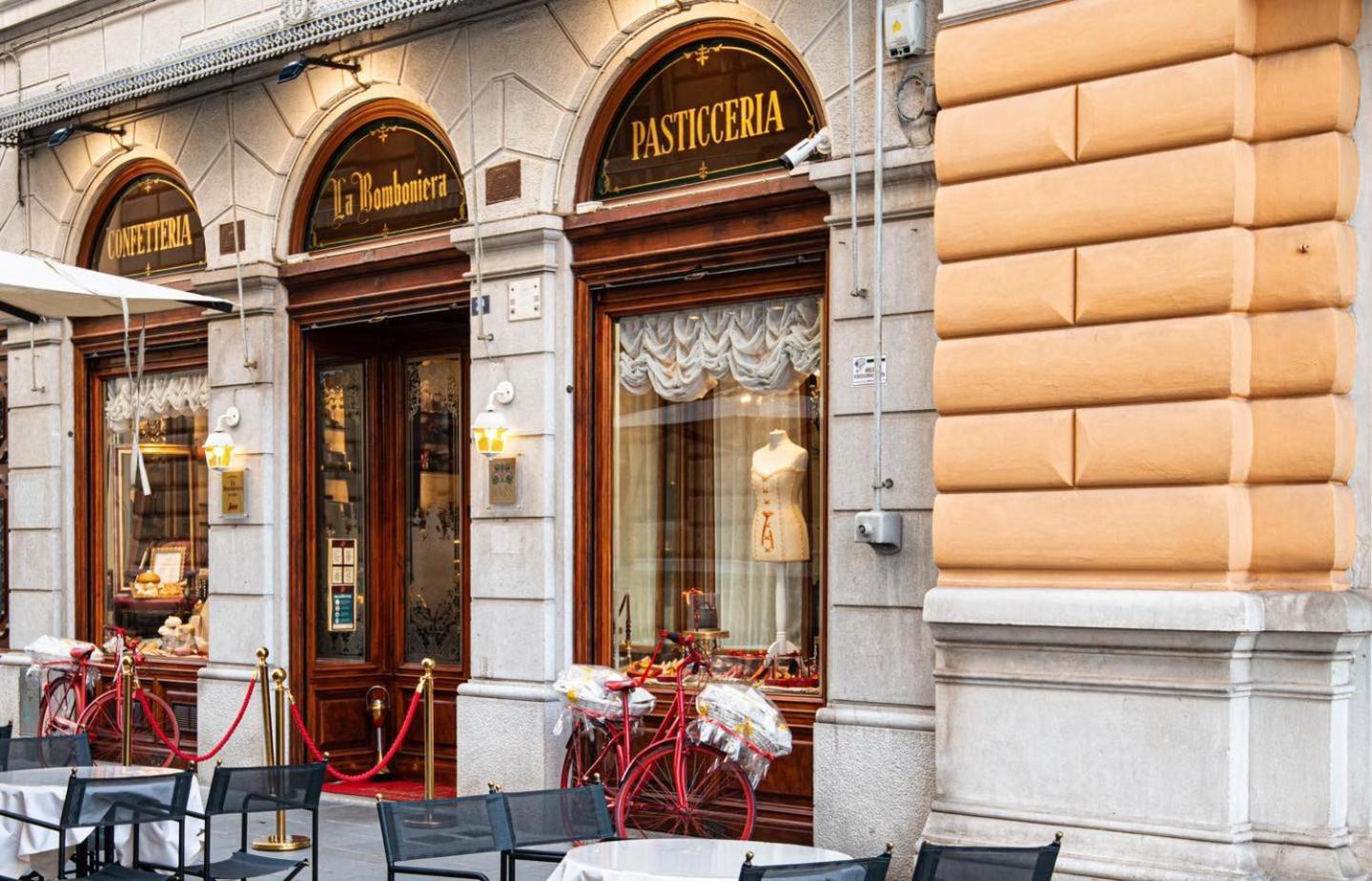 Elegante Rifugio D'Annunzio Con Parcheggio A 的里雅斯特 外观 照片